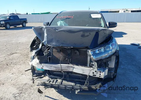 2018 Toyota Highlander Limited z USA, uszkodzony, nr VIN 5TDYZRFH3JS260689